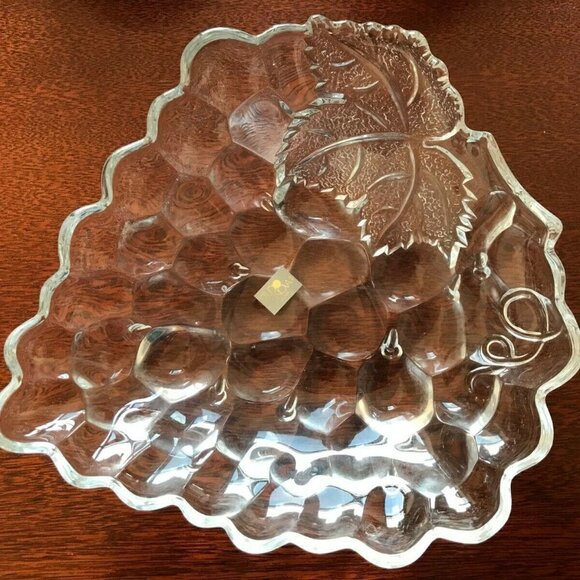 𝅺mikasa Studio Nova Vino Gllass Grape Bowl - Picture 1 of 4